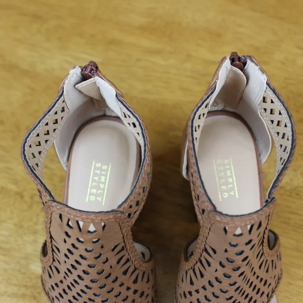 ✨ Closet Refresh - Simply Styled “Shelby” Open Toe Booties - Picture 6 of 8